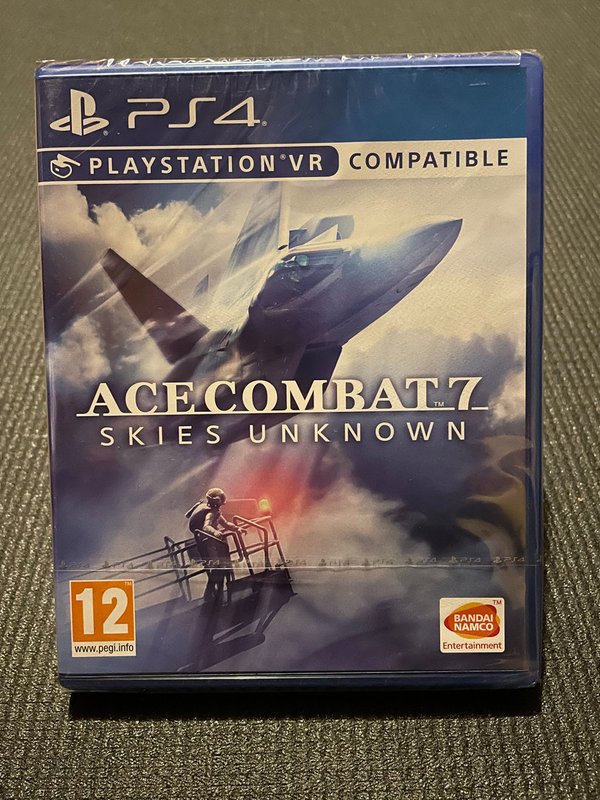 Ace Combat 7 Skies Unknown VR PS4 - UUSI