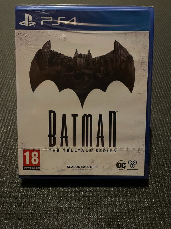 Batman The Telltale Series PS4 - UUSI